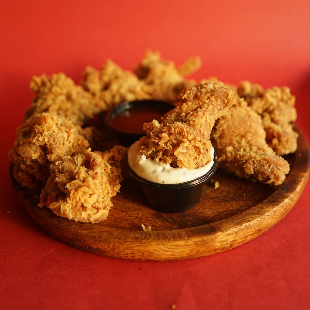 Spicy glazed fried chicken wings